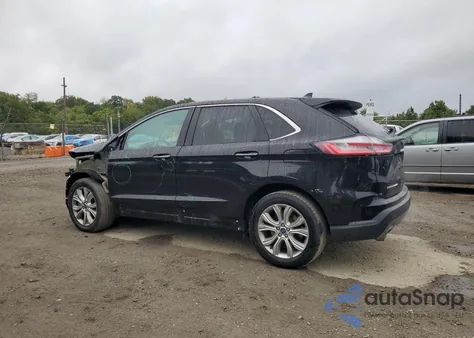 2022 Ford Edge Titanium z USA, uszkodzony, nr VIN 2FMPK4K92NBB06835